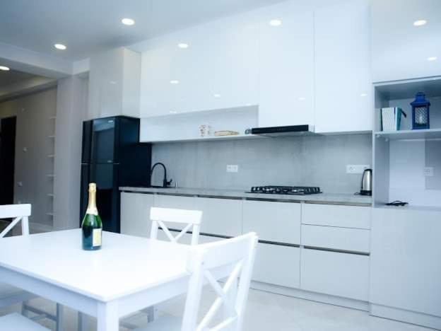 D-S Apartament In كوتايسي المظهر الخارجي الصورة